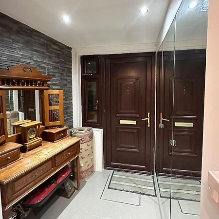 London Charm - Comfortable Room In Spacious House 외부 사진