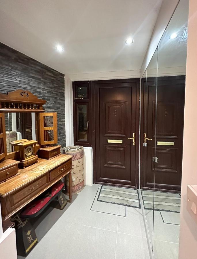 London Charm - Comfortable Room In Spacious House 외부 사진